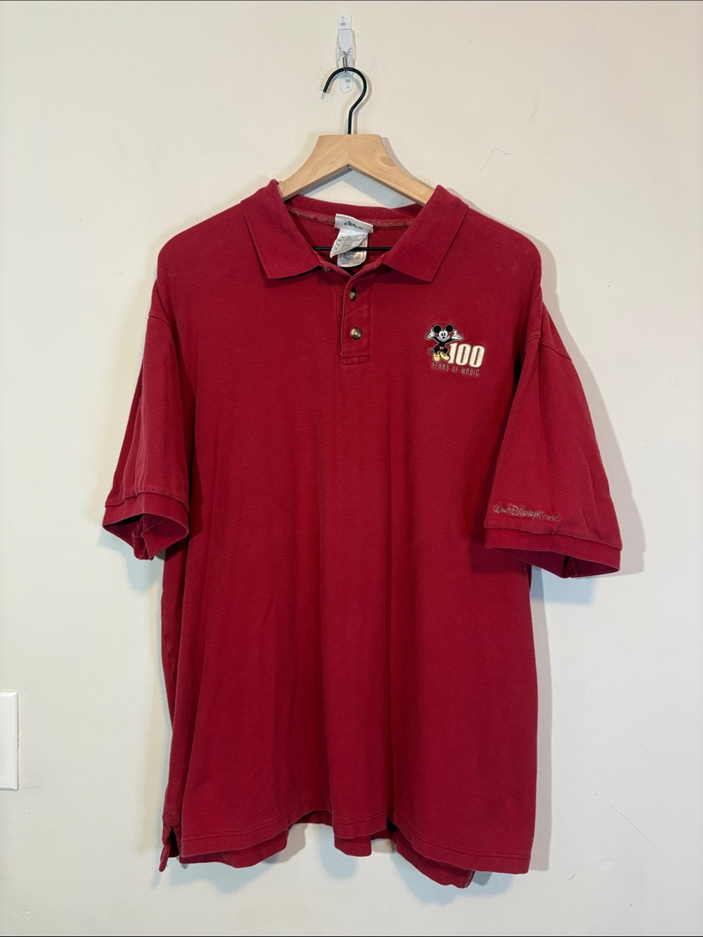 Disney 100 Years of Magic Mickey Commemorative Souvenir Polo Vintage Y2K Red XL